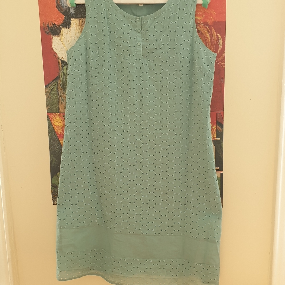 NWOT Uniqlo green 👗, size L